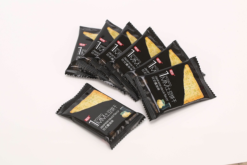 一片一片停不下来的土豆小饼干！薄、香、脆让人流连忘返